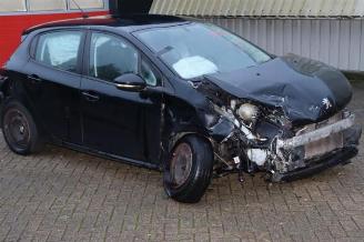 Autoverwertung Peugeot 208 208 I (CA/CC/CK/CL), Hatchback, 2012 / 2019 1.6 Blue HDi 100 2017/1