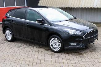 Démontage voiture Ford Focus Focus 3, Hatchback, 2010 / 2020 1.0 Ti-VCT EcoBoost 12V 100 2017/6