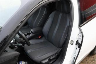 Peugeot 2008 2008 (UD/UK/UR/US/UX), MPV, 2019 1.2 VTi 12V PureTech 100 picture 10