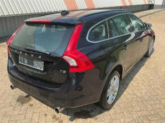 Volvo V-60 V60 I (FW/GW), Combi, 2010 / 2018 1.6 T3 16V picture 3