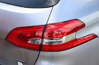 Peugeot 308 308 SW (L4/L9/LC/LJ/LR), Combi 5-drs, 2014 / 2021 1.6 BlueHDi 120 picture 35