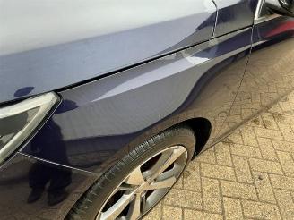 Peugeot 308 308 SW (L4/L9/LC/LJ/LR), Combi 5-drs, 2014 / 2021 1.2 12V e-THP PureTech 130 picture 10