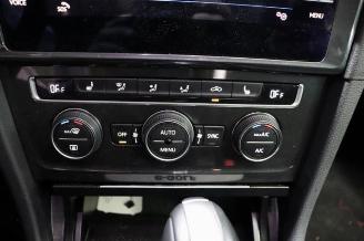 Volkswagen e-Golf Golf VII (AUA), Hatchback, 2012 / 2021 e-Golf picture 14