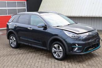 demontáž osobní automobily Kia Niro Niro I (DE), SUV, 2016 / 2022 E-Niro 64 kWh 2020/10