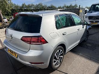 Damaged car Volkswagen Golf 1.0 TSI TRENDLINE 2018/5
