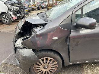 Toyota Yaris 1.3 VVTI ASPIRATION  AUTOMAAT picture 5