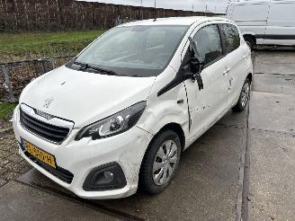 Peugeot 108 1.0 e-VTI BLEU LION picture 3