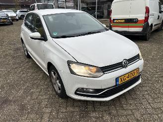 krockskadad bil auto Volkswagen Polo 1.0 COMFORTLINE BUSINESS R 2017/1