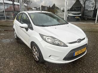 skadebil auto Ford Fiesta 1.25 LIMITED 2011/3