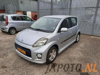 Coche siniestrado Daihatsu Sirion Sirion 2 (M3), Hatchback, 2005 1.3 16V DVVT 2008/4