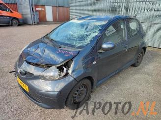 Coche siniestrado Toyota Aygo Aygo (B10), Hatchback, 2005 / 2014 1.0 12V VVT-i 2009/1