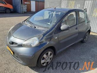 Coche siniestrado Toyota Aygo Aygo (B10), Hatchback, 2005 / 2014 1.0 12V VVT-i 2008/4