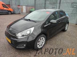 Vrakbiler auto Kia Rio Rio III (UB), Hatchback, 2011 / 2017 1.2 CVVT 16V 2011/11