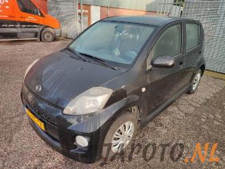 Coche siniestrado Daihatsu Sirion Sirion 2 (M3), Hatchback, 2005 1.3 16V DVVT 2005/9
