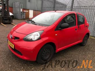 Coche siniestrado Toyota Aygo Aygo (B10), Hatchback, 2005 / 2014 1.0 12V VVT-i 2006/4