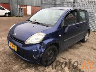 Coche siniestrado Daihatsu Sirion Sirion 2 (M3), Hatchback, 2005 1.3 16V DVVT 2006/10