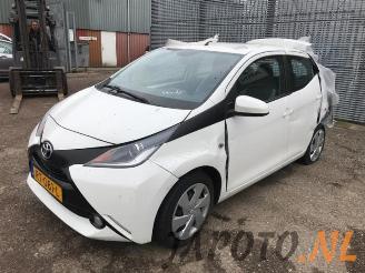 Coche siniestrado Toyota Aygo Aygo (B40), Hatchback, 2014 1.0 12V VVT-i 2018/3