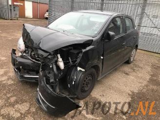 Coche siniestrado Mitsubishi Space-star Space Star (A0), Hatchback, 2012 1.0 12V 2019/3