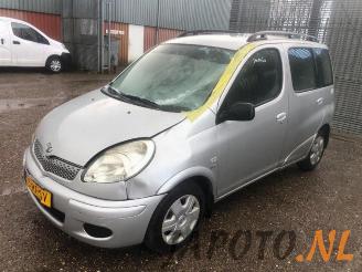Coche siniestrado Toyota Yaris-verso Yaris Verso (P2), MPV, 1999 / 2005 1.3 16V 2005/3