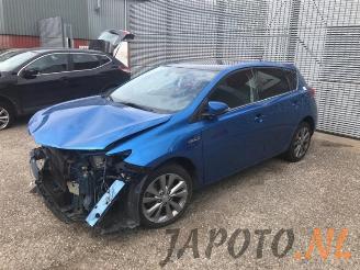 demontáž osobní automobily Toyota Auris Auris (E18), Hatchback 5-drs, 2012 / 2019 1.8 16V Hybrid 2014/3