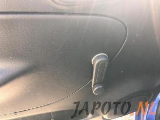 Daihatsu Cuore Cuore (L251/271/276), Hatchback, 2003 1.0 12V DVVT picture 10