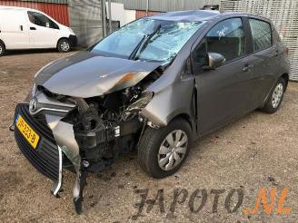 Auto da rottamare Toyota Yaris Yaris III (P13), Hatchback, 2010 / 2020 1.0 12V VVT-i 2016/5