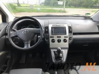 Toyota Corolla-verso Corolla Verso (R10/11), MPV, 2004 / 2009 1.6 16V VVT-i picture 7