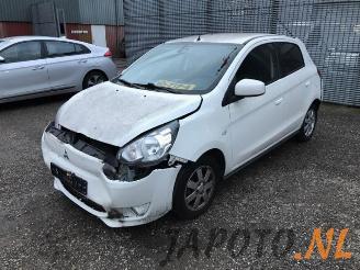 Salvage car Mitsubishi Space-star Space Star (A0), Hatchback, 2012 1.0 12V 2013/2