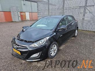 Autoverwertung Hyundai I-30 i30 (GDHB5), Hatchback, 2011 1.6 GDI Blue 16V 2013/2