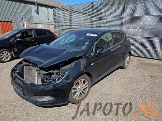 Auto da rottamare Kia Cee d Cee'd (JDB5), Hatchback 5-drs, 2012 / 2018 1.6 CRDi 16V VGT 2015/7