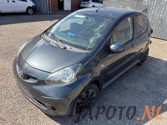 Salvage car Toyota Aygo Aygo (B10), Hatchback, 2005 / 2014 1.0 12V VVT-i 2008/4