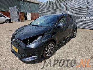 Vrakbiler auto Toyota Yaris Yaris IV (P21/PA1/PH1), Hatchback, 2020 1.5 12V VVT-i 2021/5