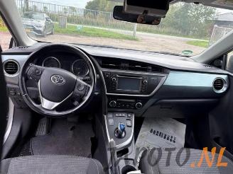 Toyota Auris Auris Touring Sports (E18), Combi, 2013 / 2018 1.8 16V Hybrid picture 10