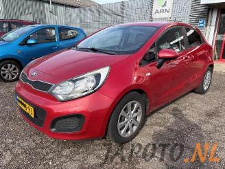 demontáž osobní automobily Kia Rio Rio III (UB), Hatchback, 2011 / 2017 1.2 CVVT 16V 2013/4