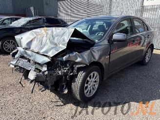 Coche siniestrado Mitsubishi Lancer Lancer Sportback (CX), Hatchback, 2008 1.6 MIVEC 16V 2011/3