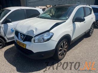 Coche siniestrado Nissan Qashqai Qashqai (J10), SUV, 2007 / 2014 1.6 16V 2013/9