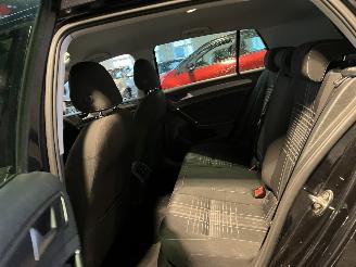 Volkswagen Golf 1.6 TDI Comfortline picture 10