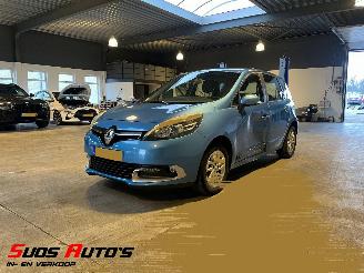 Vaurioauto  passenger cars Renault Scenic 1.2 TCe Expression NAP! 2013/5