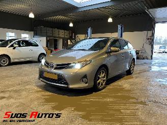 Schadeauto Toyota Auris Sports 1.8 Hybrid Lease Pro 2013/11