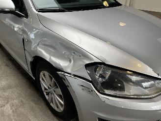 Volkswagen Golf 1.6 TDI Trendline BlueMotion picture 9