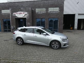 Schadeauto Renault Mégane Estate 1.3 TCe Intens 2022/1