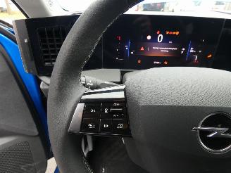 Opel Astra SPORTS TOURER 1.2 Bns Elegance picture 16