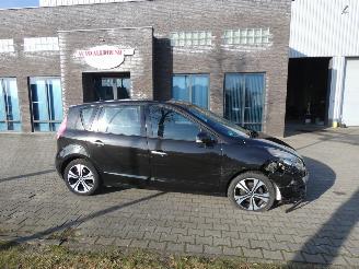 Schadeauto Renault Scenic 1.4 TCE Bns Sport 2009/10