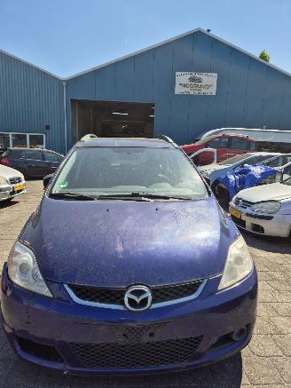 Coche siniestrado Mazda 5 (CR19) 2.0 CiDT 16V Normal Power 81 kW / 110 PK 6-BAK 2006/1