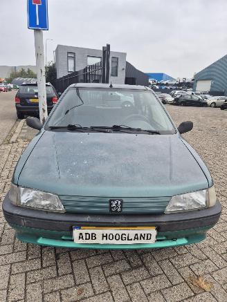 Autoverwertung Peugeot 106 I Hatchback 1.1 i XN,XR,XT (TU1M(HDZ)) [44kW] 5-BAK 1995/1