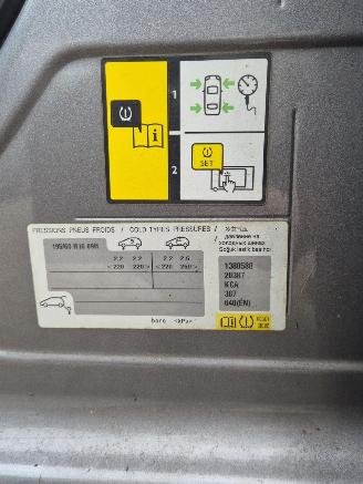 Peugeot 2008 (CU) MPV 1.2 Vti 12V PureTech 82 (EB2F(HMZ)) [60kW] 5-BAK picture 14