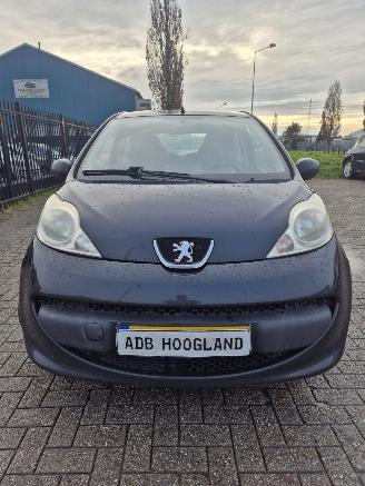  Peugeot 107 Hatchback 1.0 12V (384F(1KR)) [50kW] 2008/1