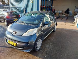 skadebil auto Peugeot 107 1.0 12V 2006/11