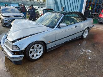 Coche accidentado BMW 3-serie 318i E36 Cabriolet 85kw 1998/6