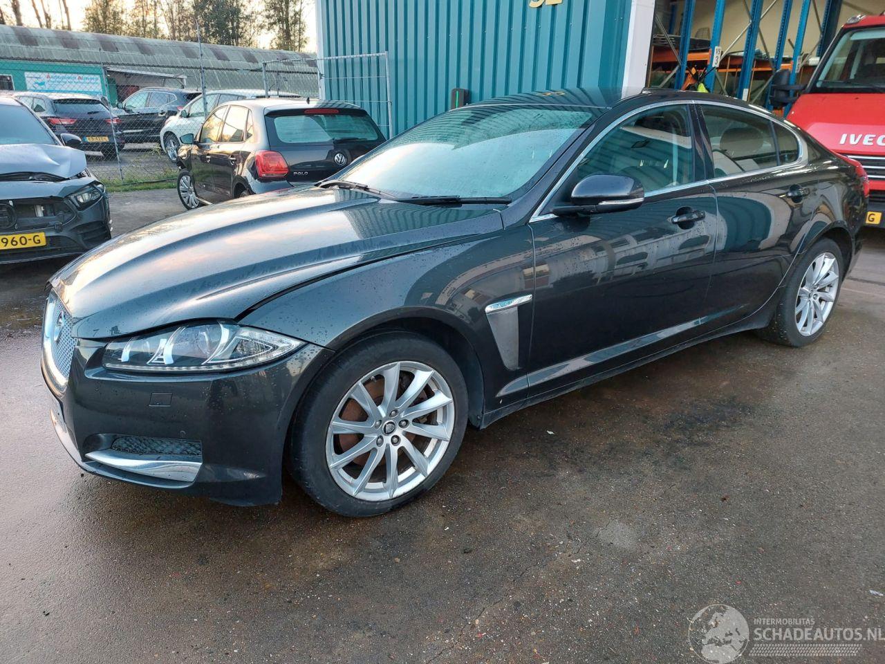 Jaguar XF 2.2 D Luxury